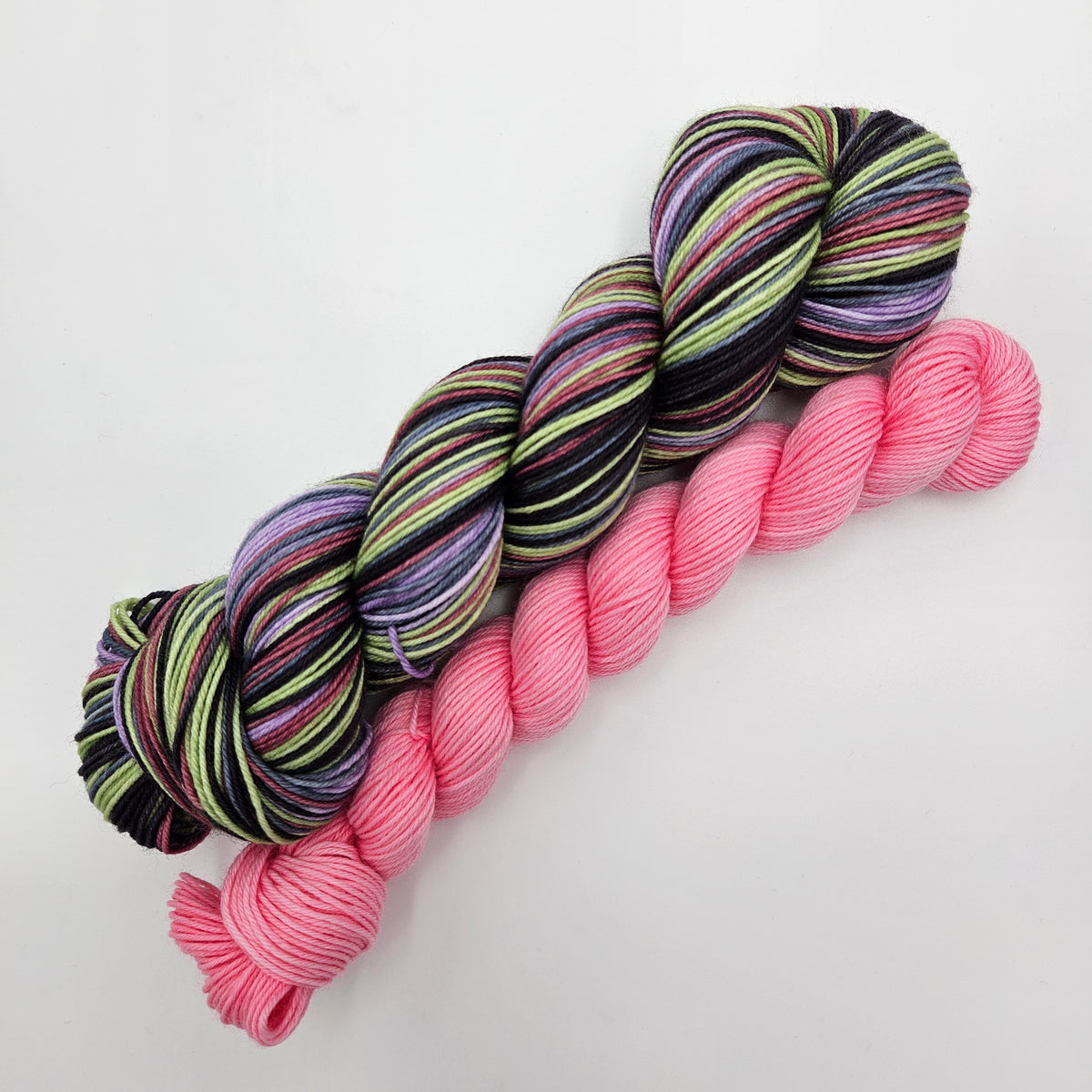 IU 2026 show colorway Pre-Order